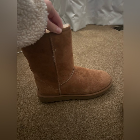 Ugg Mini Boot - Picture 3 of 7